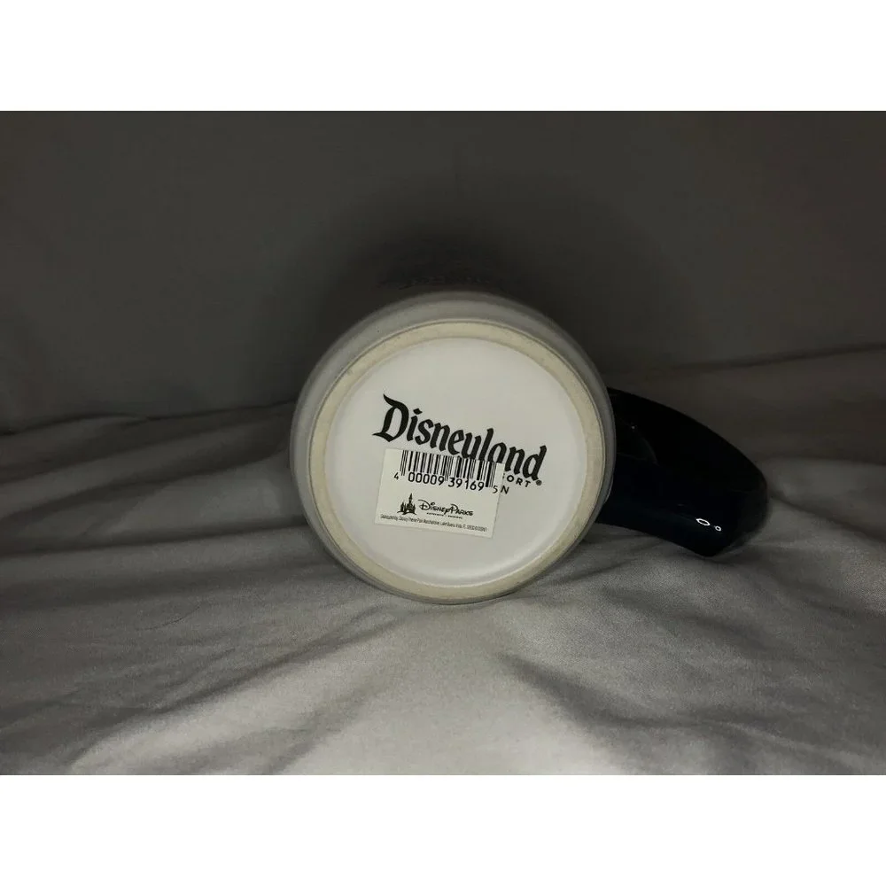 Disneyland Decades 1975-1984 Diamond Celebration 60th Mug & Plate Jiminy